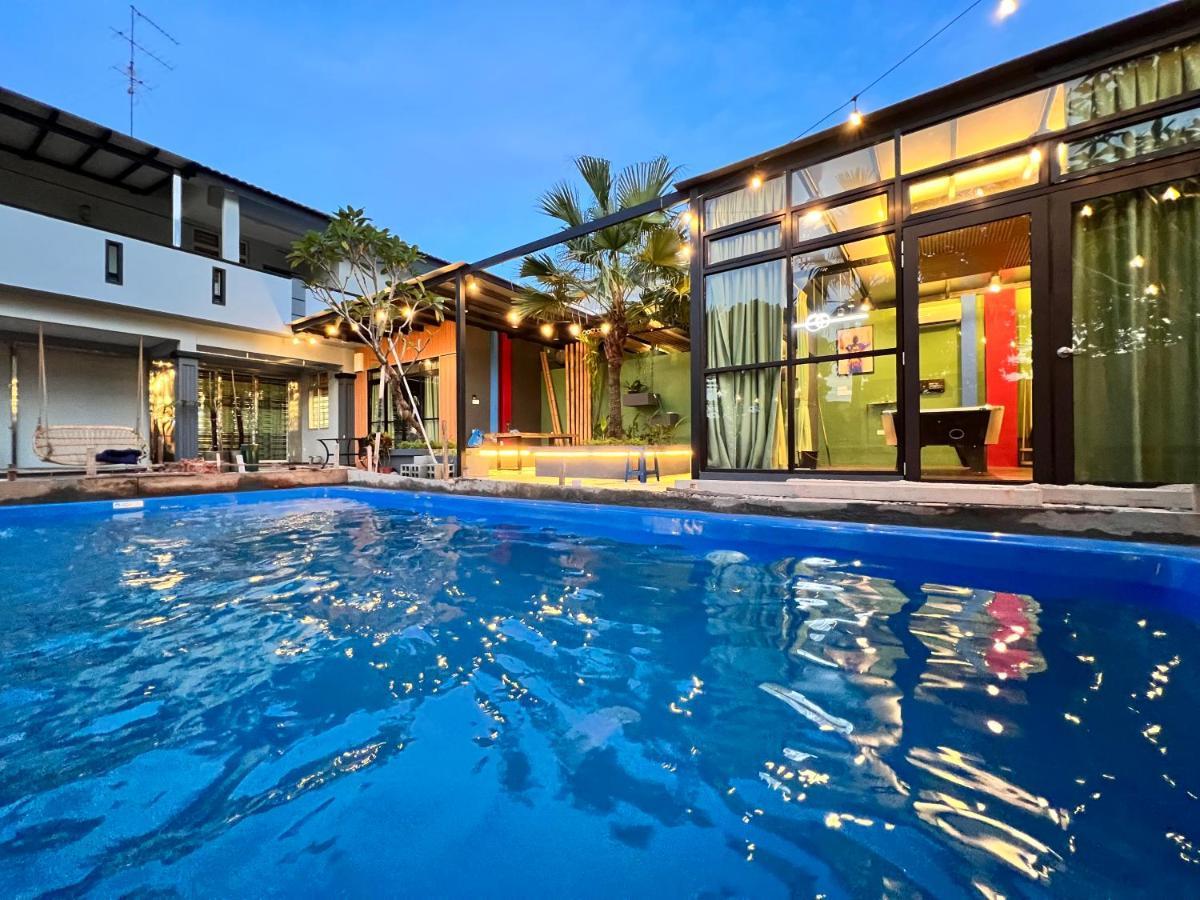 The Uniique Haus - Johor 1St Staycation Water Dining Experience Johor Bahru Exteriör bild