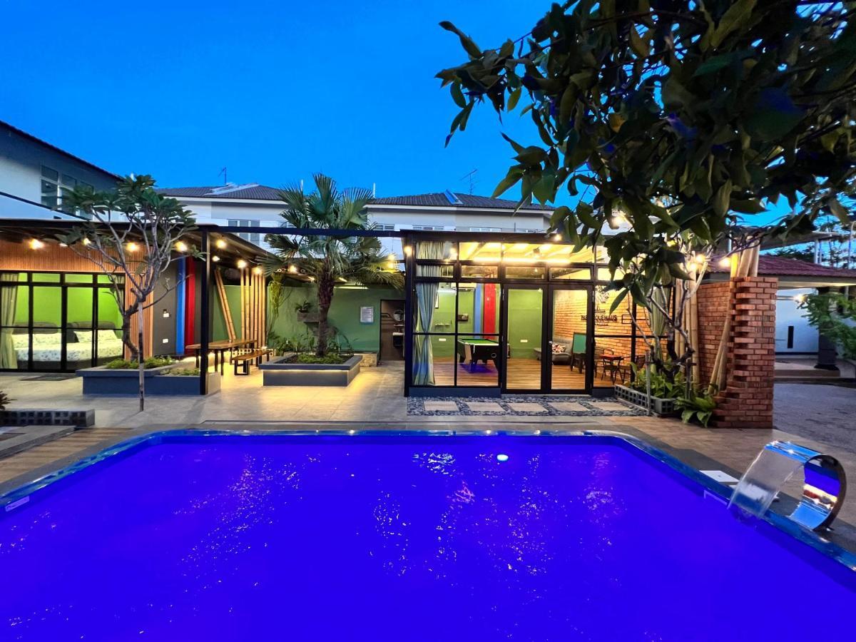 The Uniique Haus - Johor 1St Staycation Water Dining Experience Johor Bahru Exteriör bild