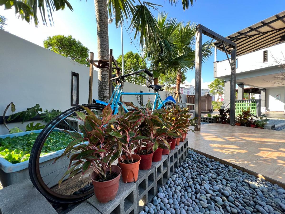 The Uniique Haus - Johor 1St Staycation Water Dining Experience Johor Bahru Exteriör bild